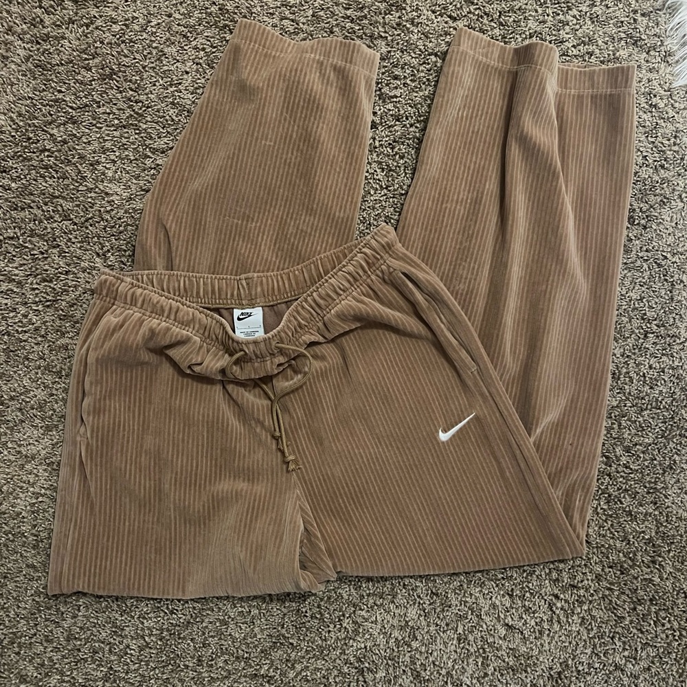 Women’s Nike Velour Wide Leg Pants L camel/butterscotch color worn once!